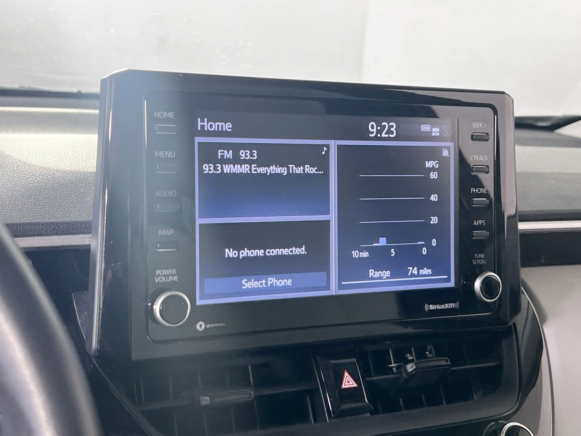 Used 2022 Toyota Corolla Cross LE image 14