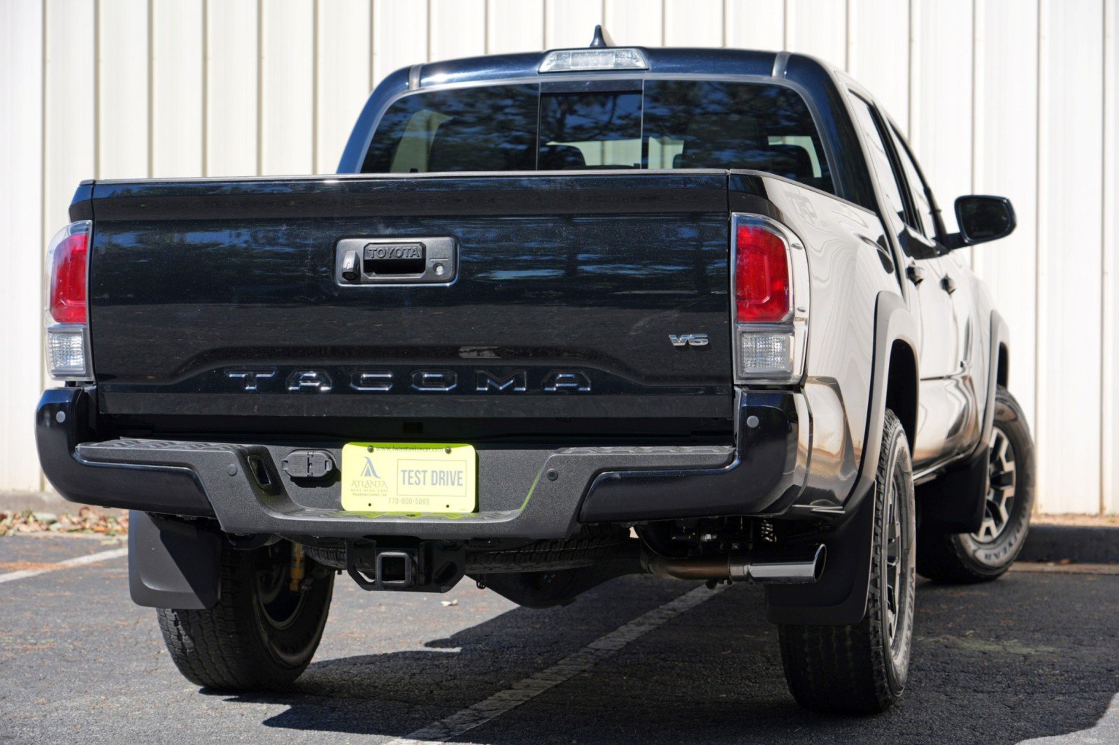 Used 2021 Toyota Tacoma TRD Off-Road w/ Technology Package AWD/4WD image 4