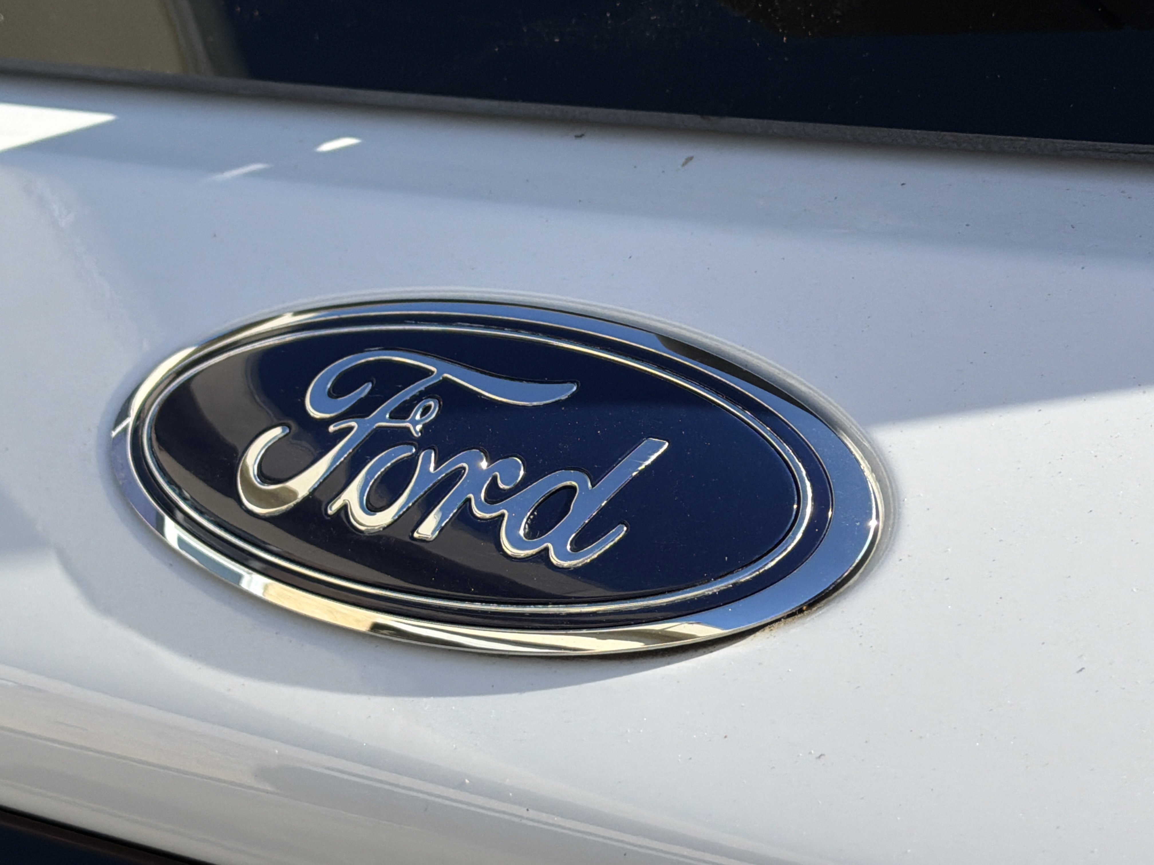 Used 2025 Ford Explorer Active w/ Active Comfort Package RWD image 14