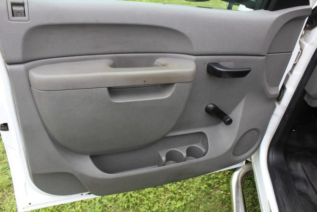 Used 2011 Chevrolet Silverado 3500 W/T AWD/4WD image 24