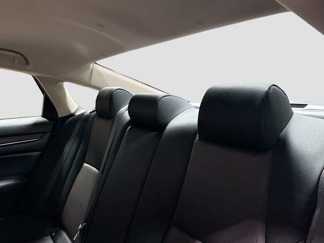 Used 2018 Honda Accord LX image 5