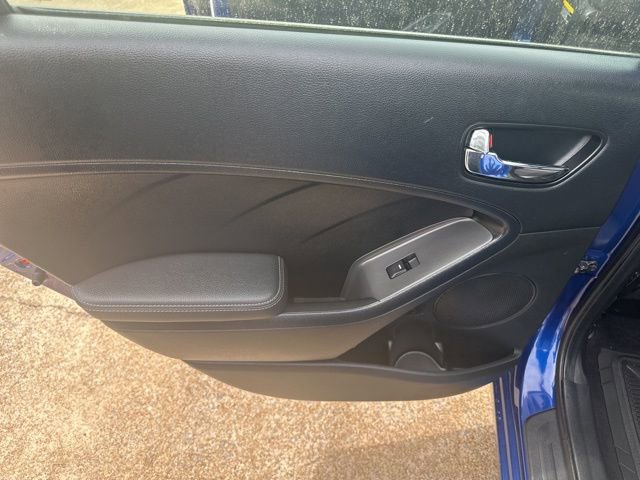 Used 2017 Kia Forte S image 23