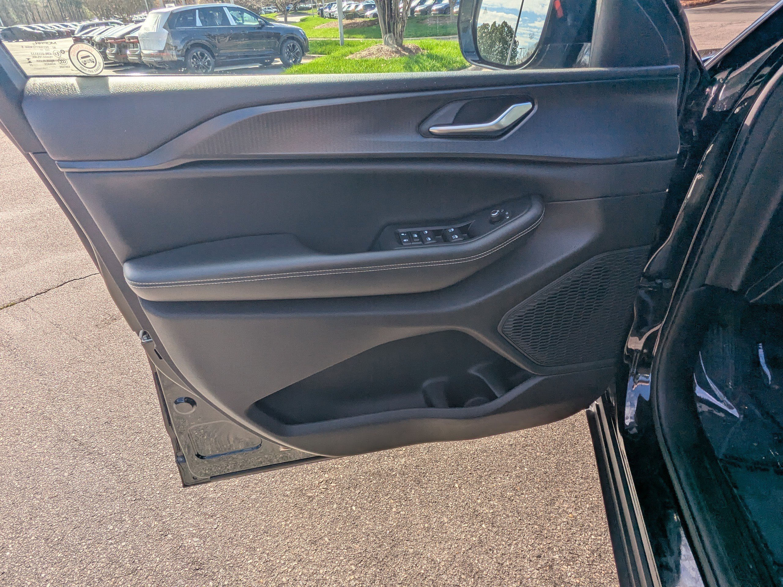 Certified 2023 Jeep Grand Cherokee L Laredo image 18