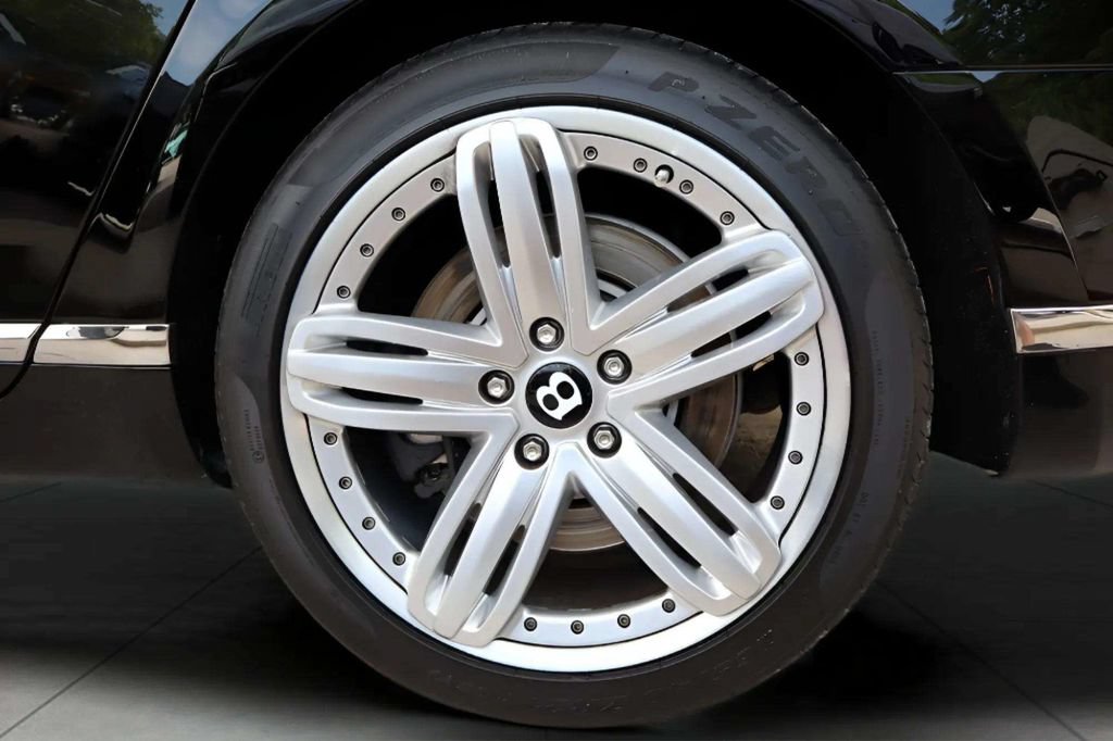 Used 2014 Bentley Mulsanne RWD image 28