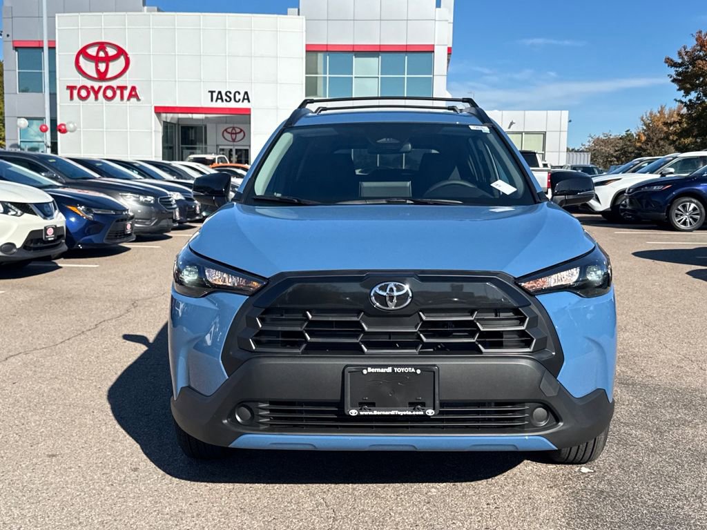 New 2026 Toyota Corolla Cross LE w/ Moonroof Package image 2