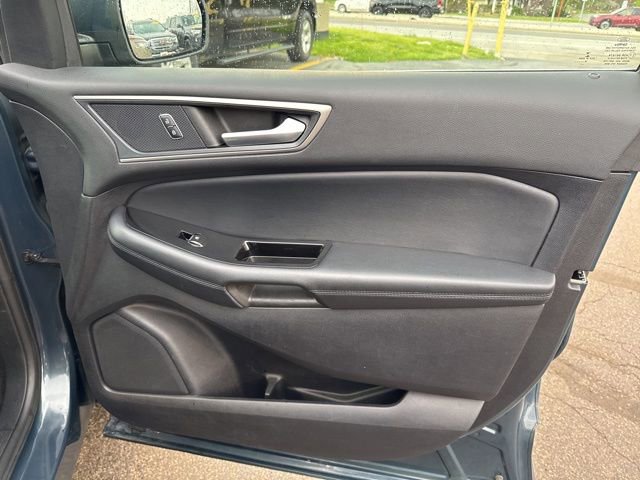 Used 2019 Ford Edge SEL w/ Equipment Group 201A AWD/4WD image 27