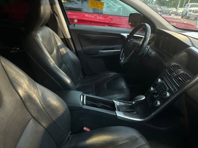 Used 2015 Volvo XC60 T6 AWD/4WD image 4