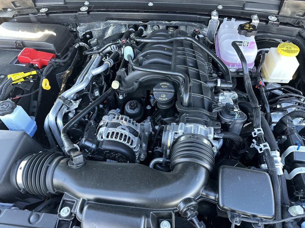 New 2026 Jeep Gladiator Sport AWD/4WD image 12
