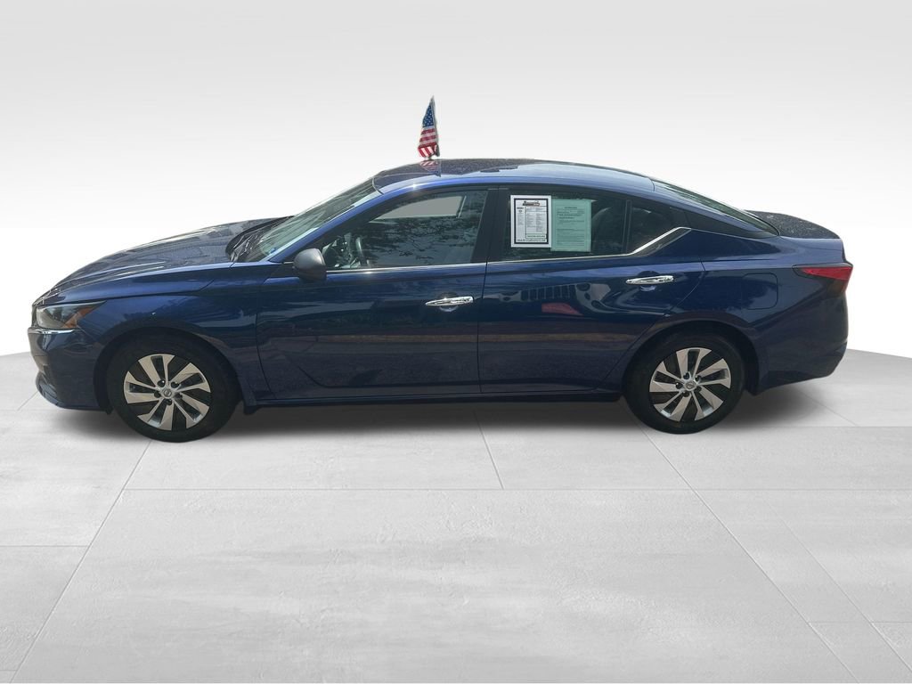 Used 2024 Nissan Altima 2.5 S FWD image 5