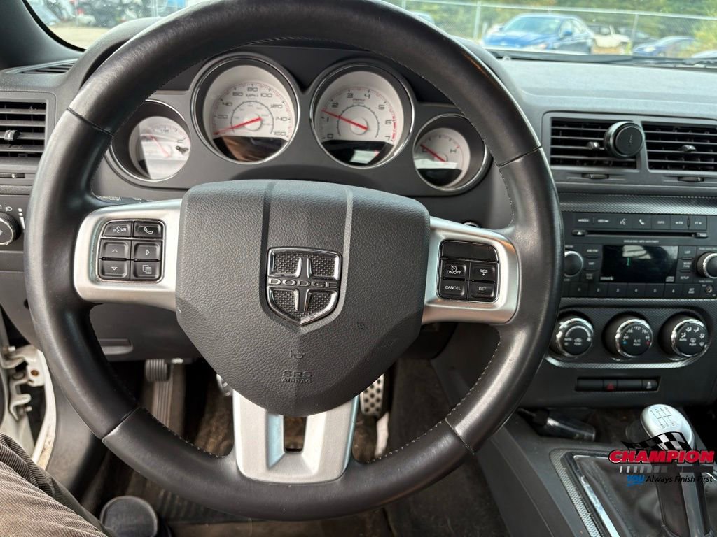 Used 2014 Dodge Challenger R/T image 18