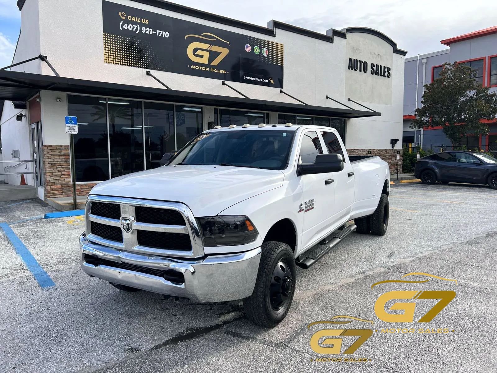 Used 2017 RAM 3500 Tradesman w/ Chrome Appearance Group AWD/4WD image 1
