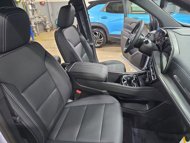New 2026 Chevrolet Traverse LT w/ Midnight/Sport Edition image 11