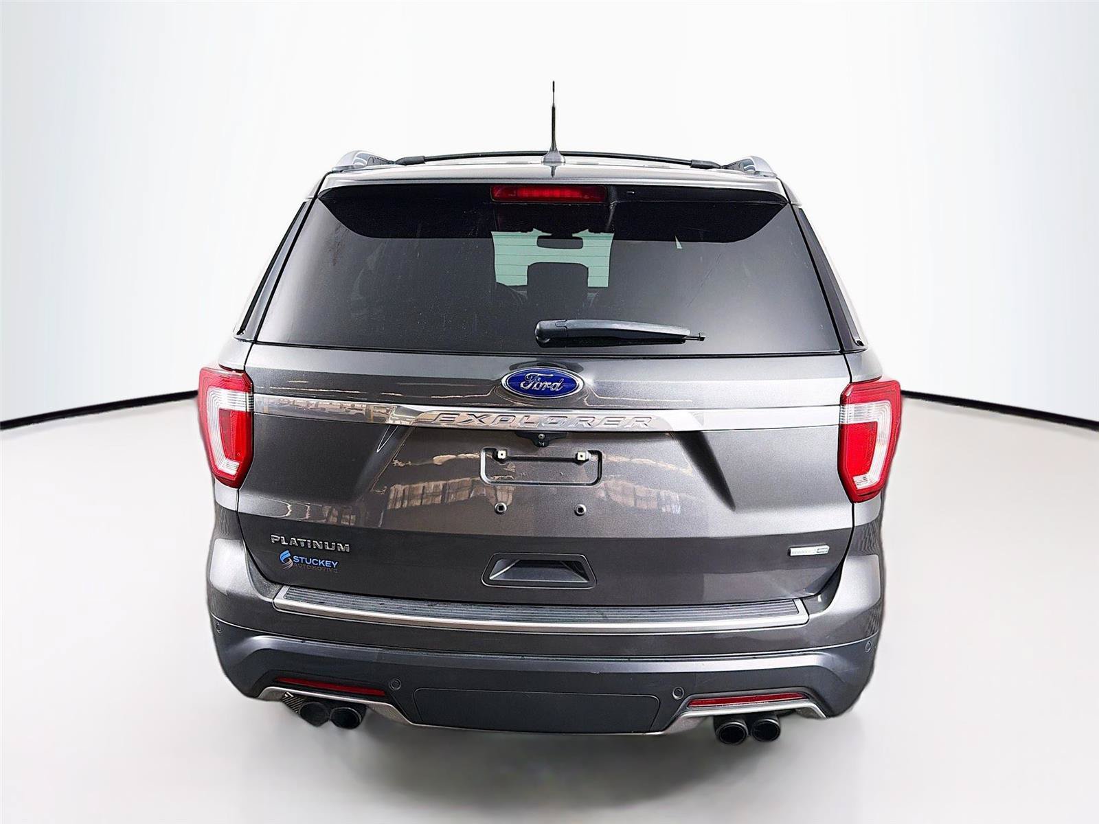 Used 2018 Ford Explorer Platinum AWD/4WD image 10