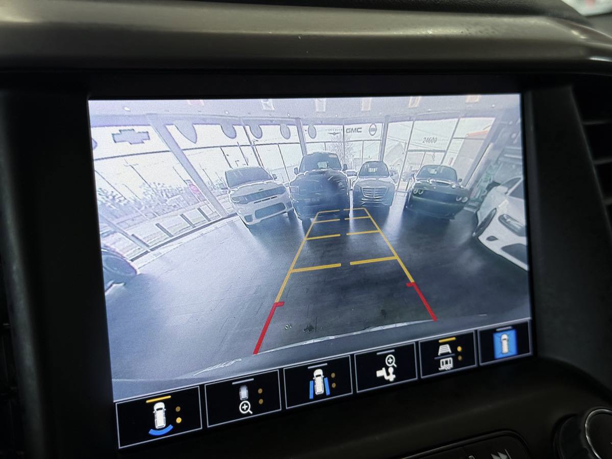 Used 2022 GMC Acadia Denali w/ Denali Ultimate Package FWD image 67