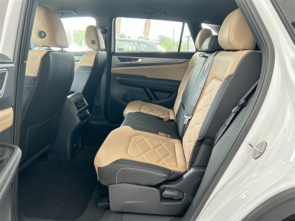 New 2026 Volkswagen Atlas Cross Sport SE image 39