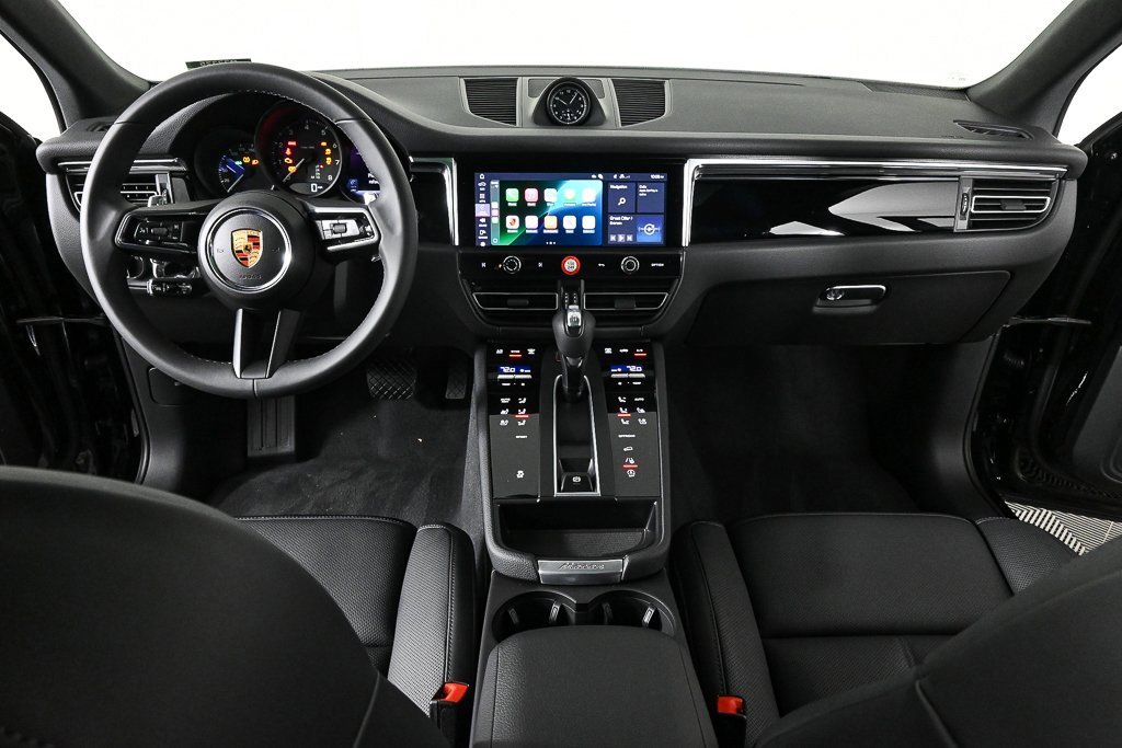 New 2026 Porsche Macan image 20