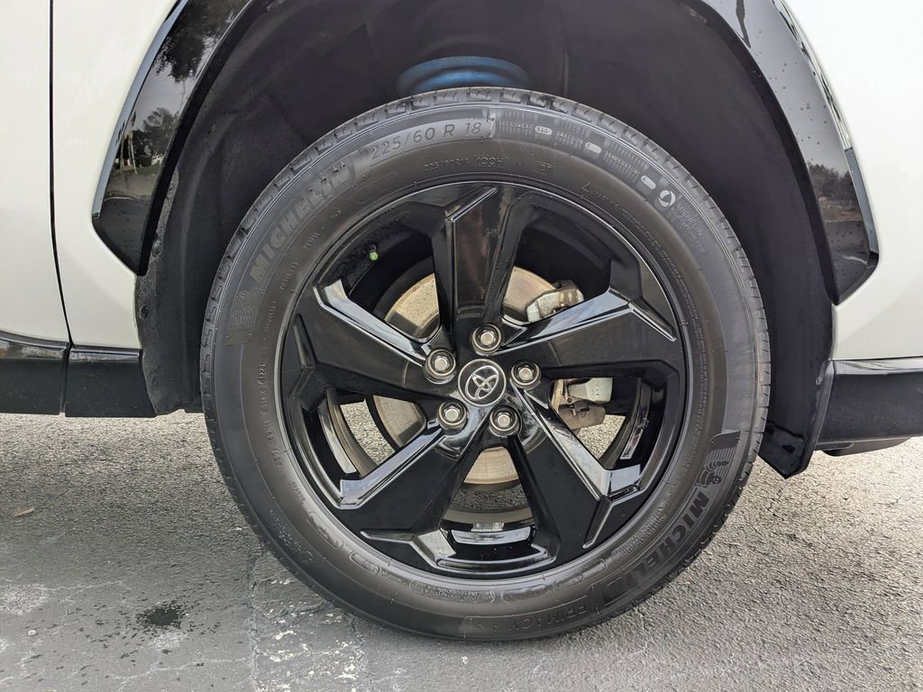 Used 2020 Toyota RAV4 XSE image 11