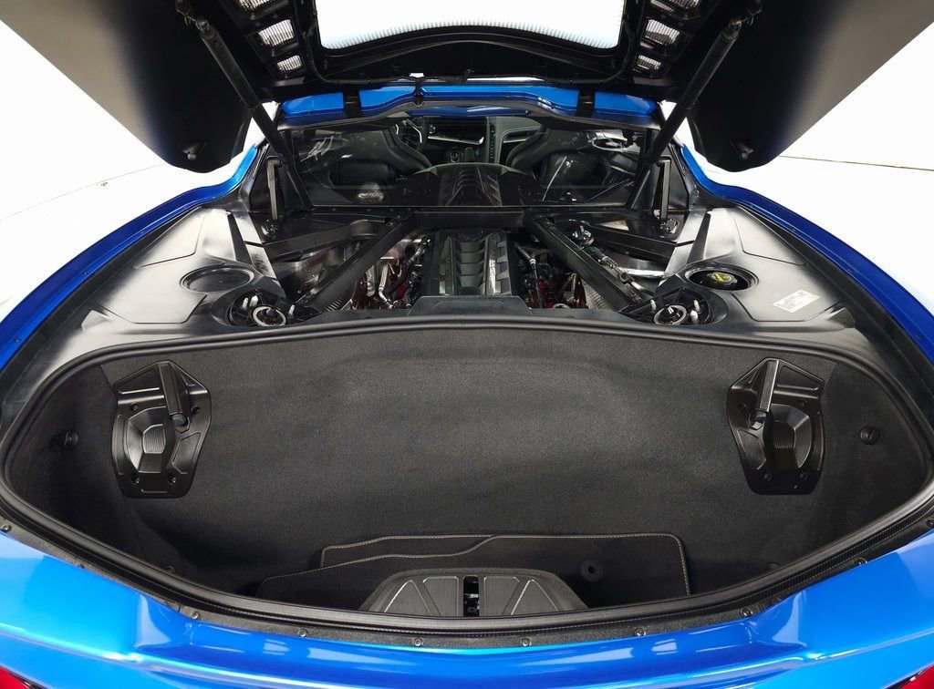 Used 2024 Chevrolet Corvette Stingray Coupe w/ Z51 Performance Package image 9