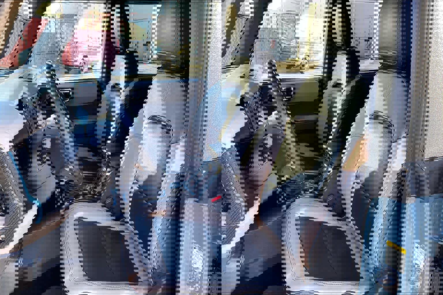 Used 2022 Ford Bronco Wildtrak image 8