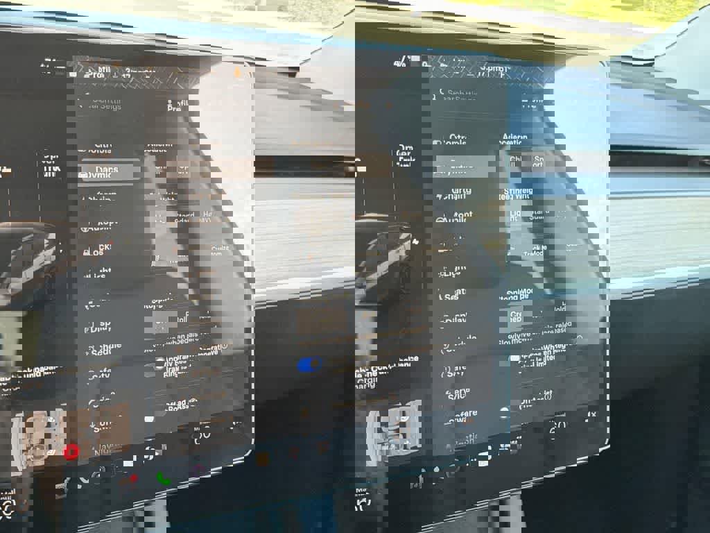 Used 2023 Tesla Model Y Performance image 21