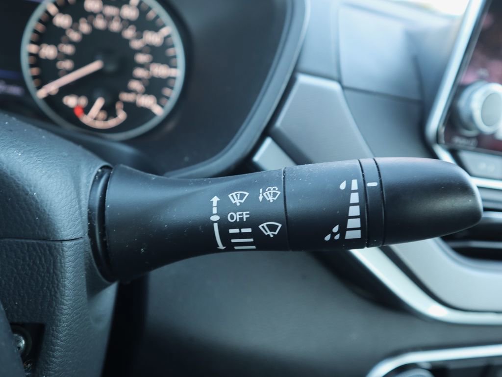 Used 2025 Nissan Altima 2.5 SR image 17