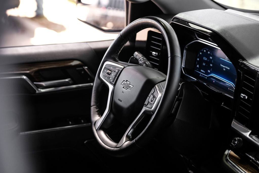 Used 2023 Chevrolet Silverado 1500 LT Trail Boss image 11