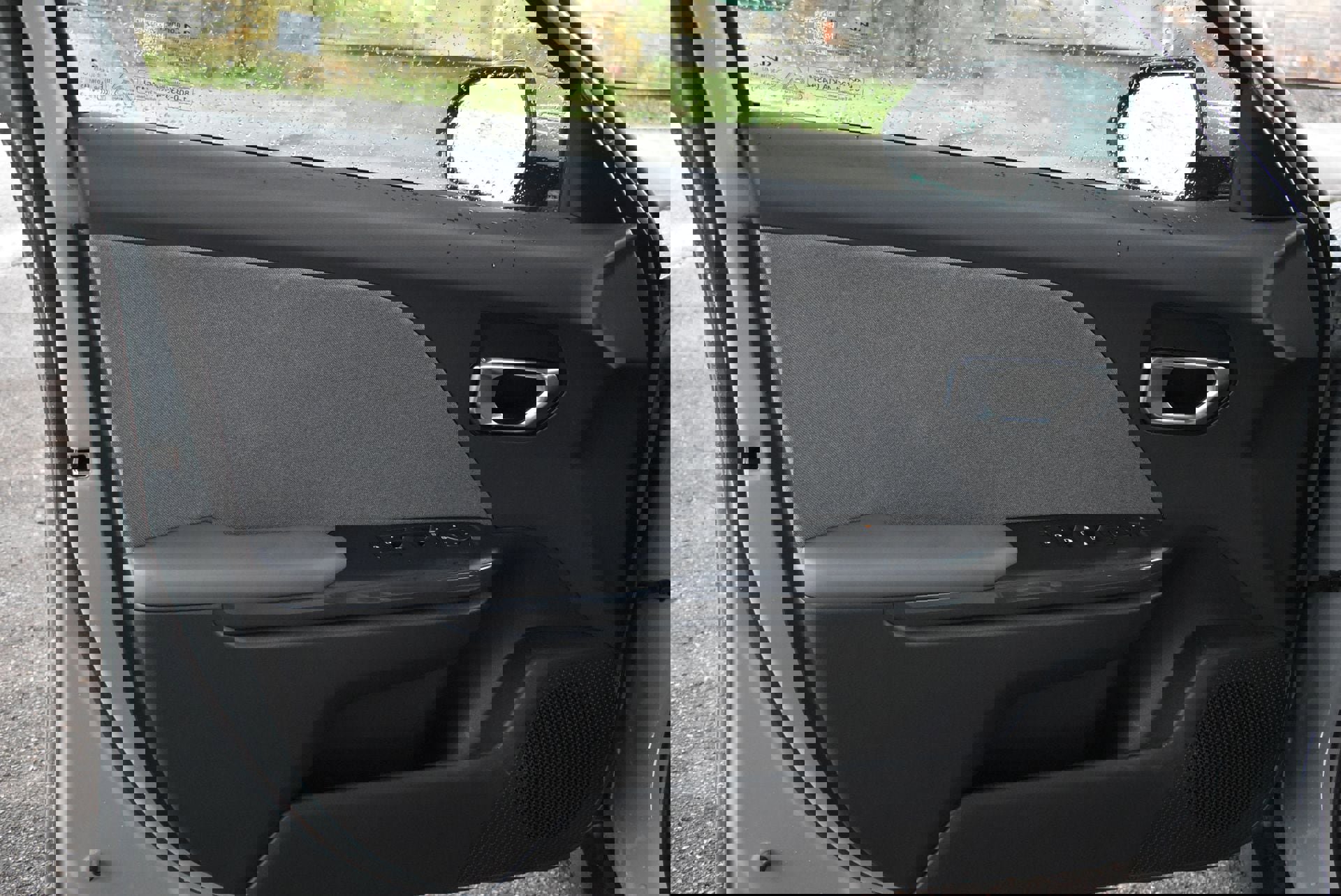 Used 2025 Kia K4 EX image 12