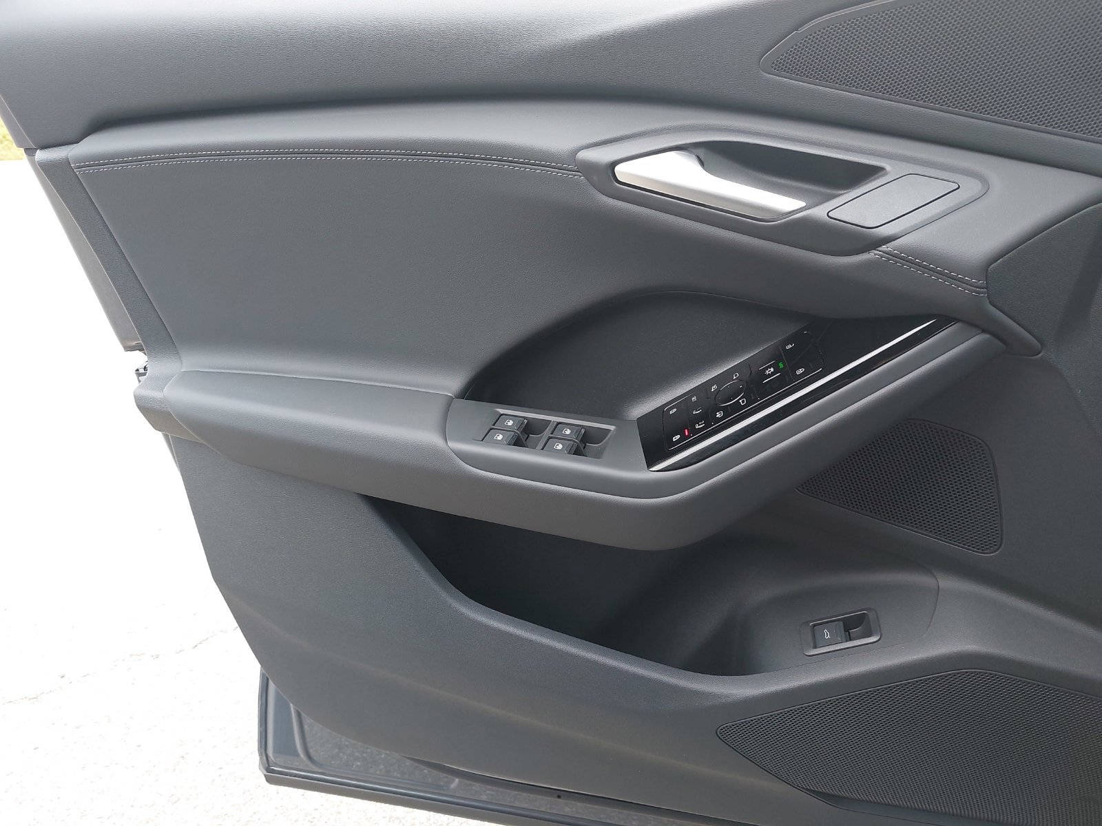 New 2027 Audi Q6 e-tron Premium AWD/4WD image 29