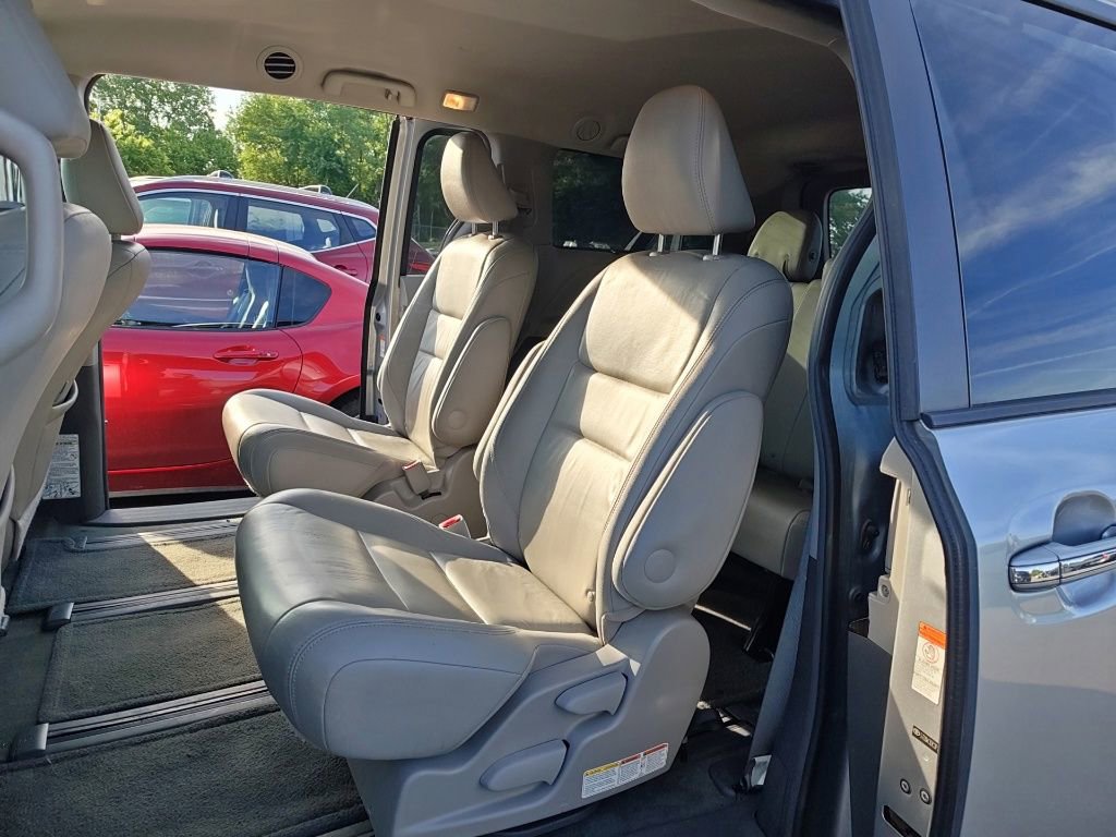 Used 2015 Toyota Sienna XLE AWD/4WD image 10
