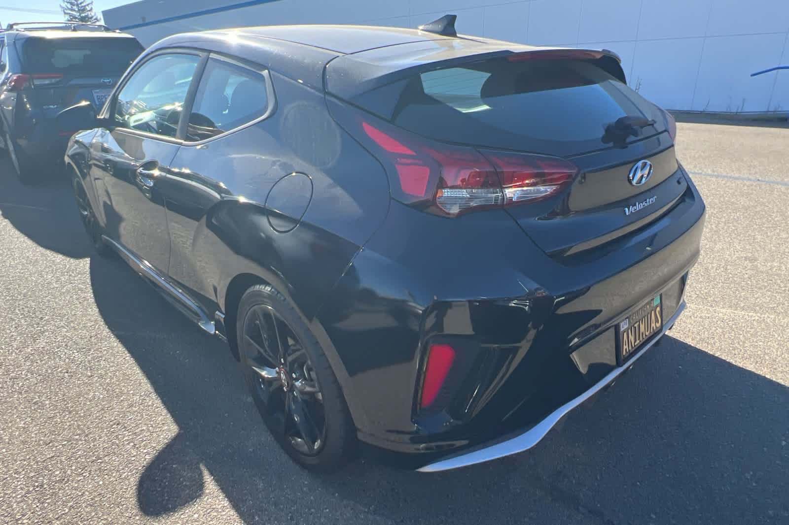 Used 2020 Hyundai Veloster Turbo R-Spec FWD image 4