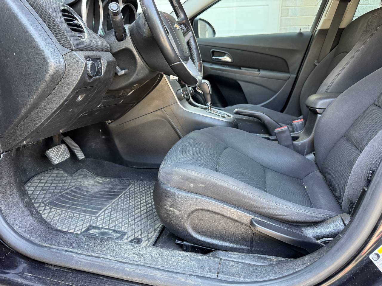 Used 2013 Chevrolet Cruze LT w/ Technology Package FWD image 10