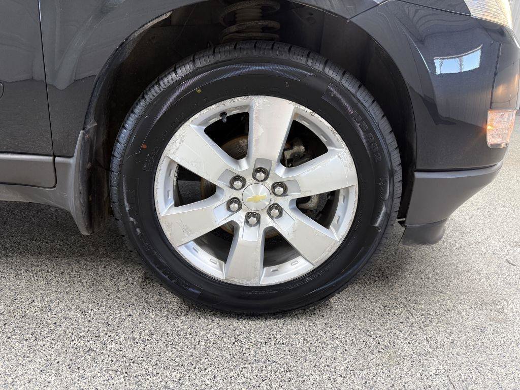 Used 2011 Chevrolet Traverse LT w/ Personal Connectivity Package FWD image 36