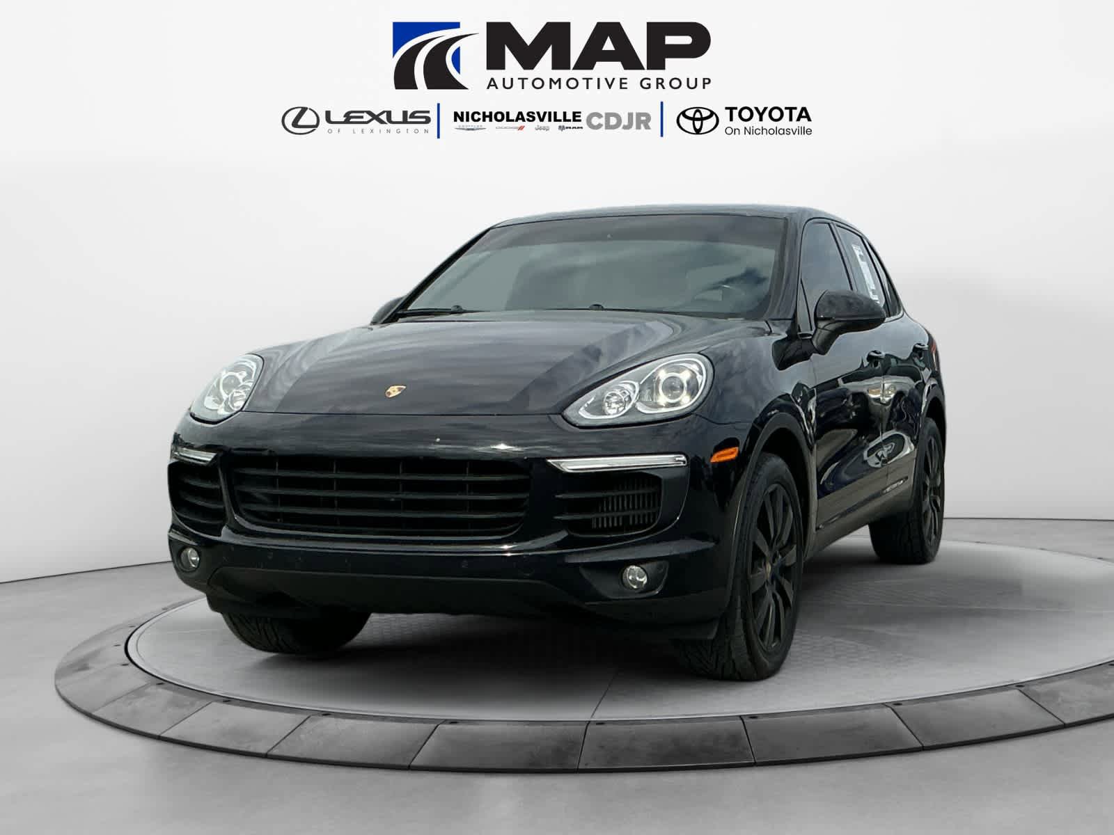 Used 2017 Porsche Cayenne S image 1