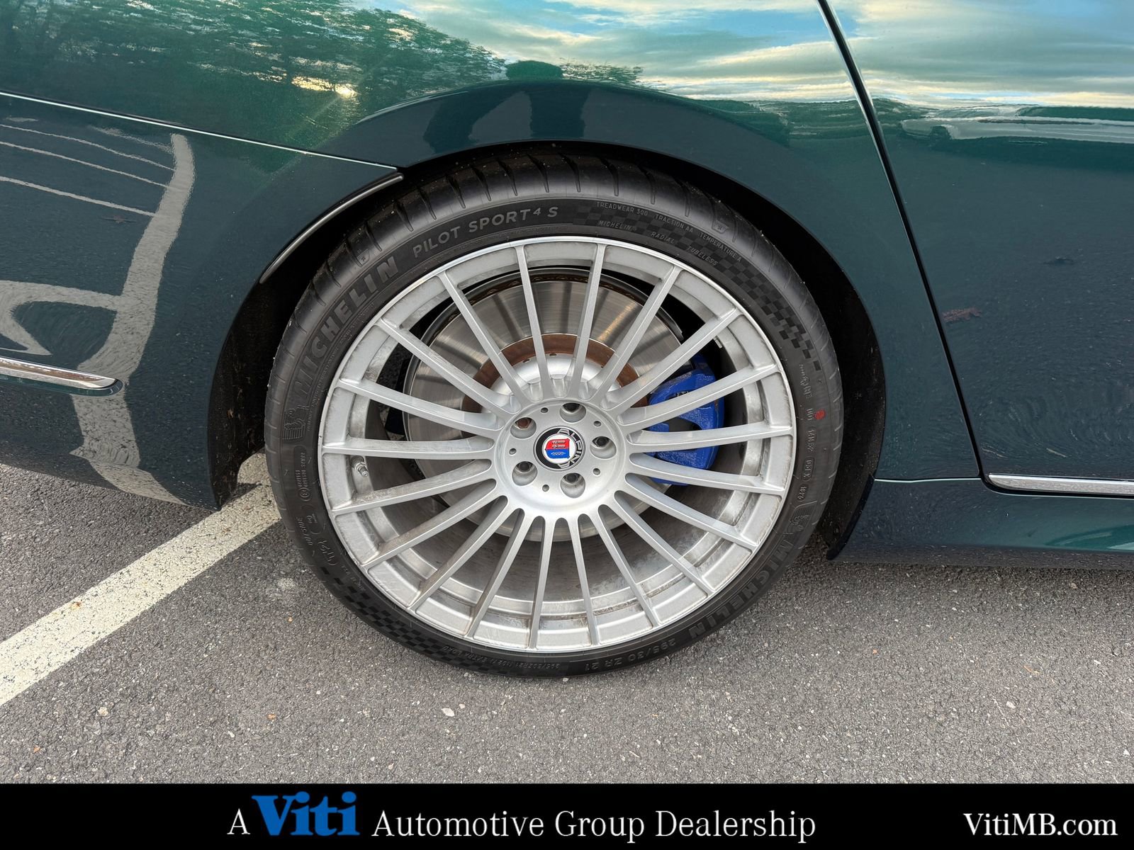 Used 2022 BMW ALPINA B7 xDrive w/ Luxury Rear Seating Package image 14