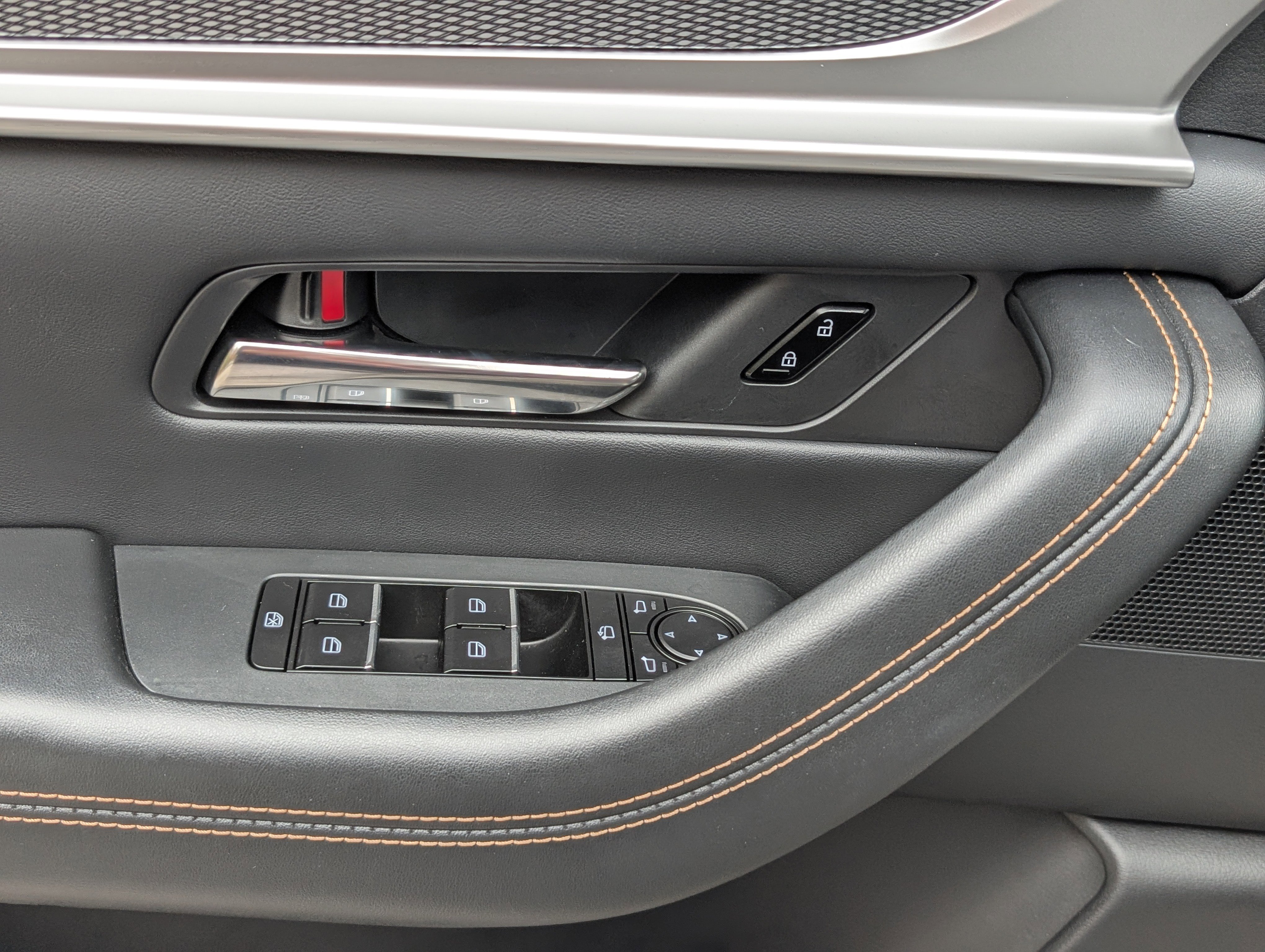 Used 2025 MAZDA CX-90 3.3 Turbo w/ Premium Plus Pkg image 16