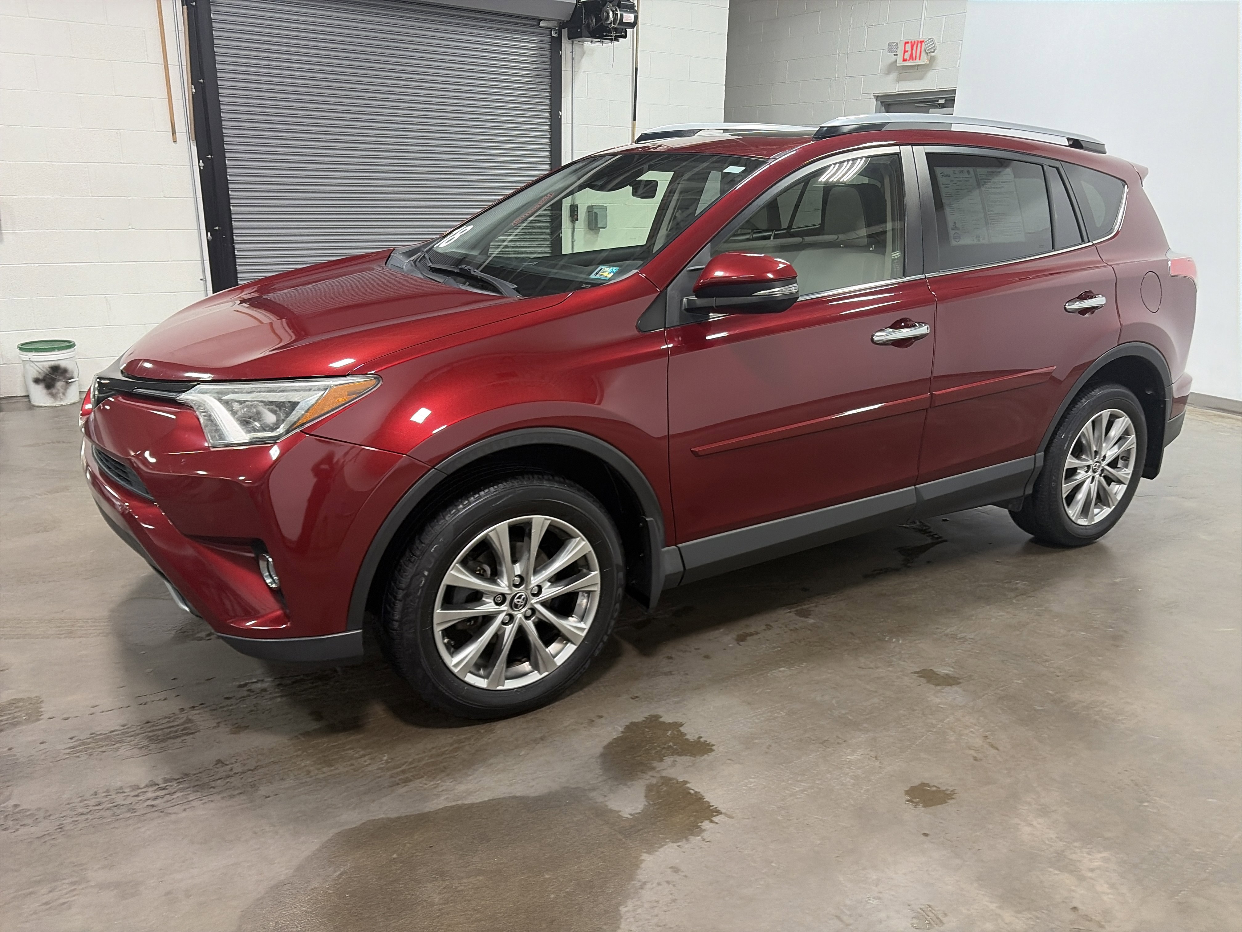 Used 2018 Toyota RAV4 Limited w/ Protection Package AWD/4WD image 6