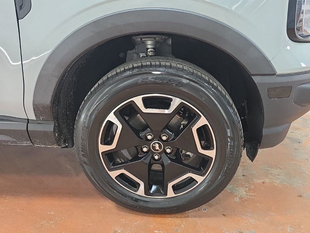 Used 2022 Ford Bronco Sport Outer Banks w/ Tech Package image 10