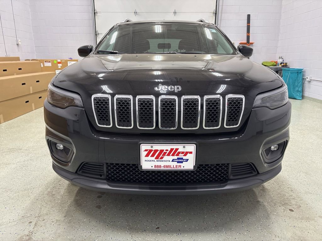 Used 2019 Jeep Cherokee Latitude Plus w/ Cold Weather Group image 9
