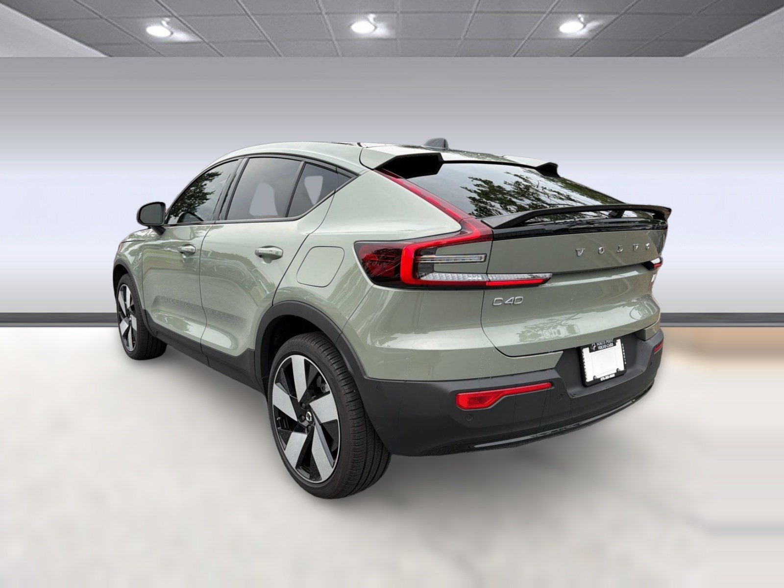 Certified 2023 Volvo C40 P8 Recharge Ultimate w/ Protection Package Premier AWD/4WD image 3
