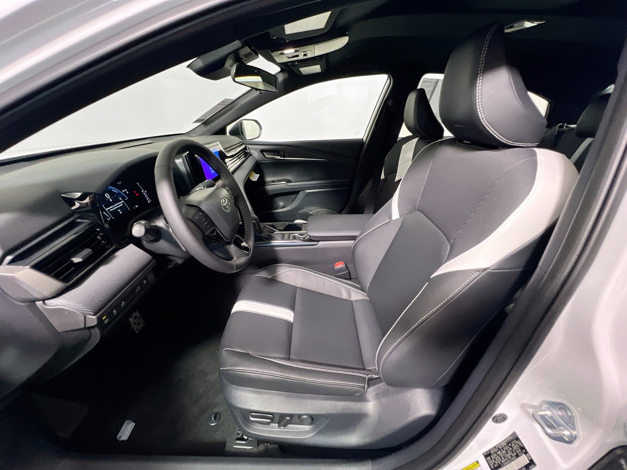 New 2026 Toyota Camry SE image 14