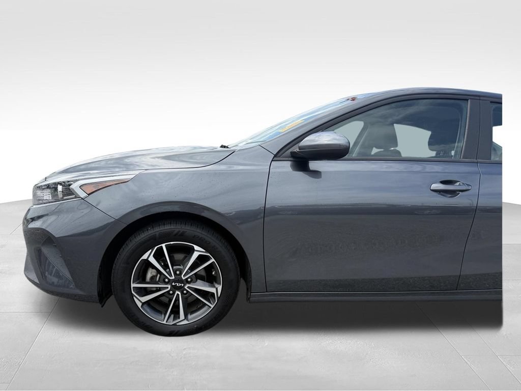 Used 2024 Kia Forte LXS FWD image 24