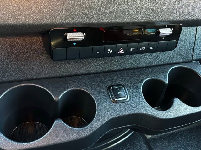 Used 2024 Mercedes-Benz Sprinter 3500 image 19