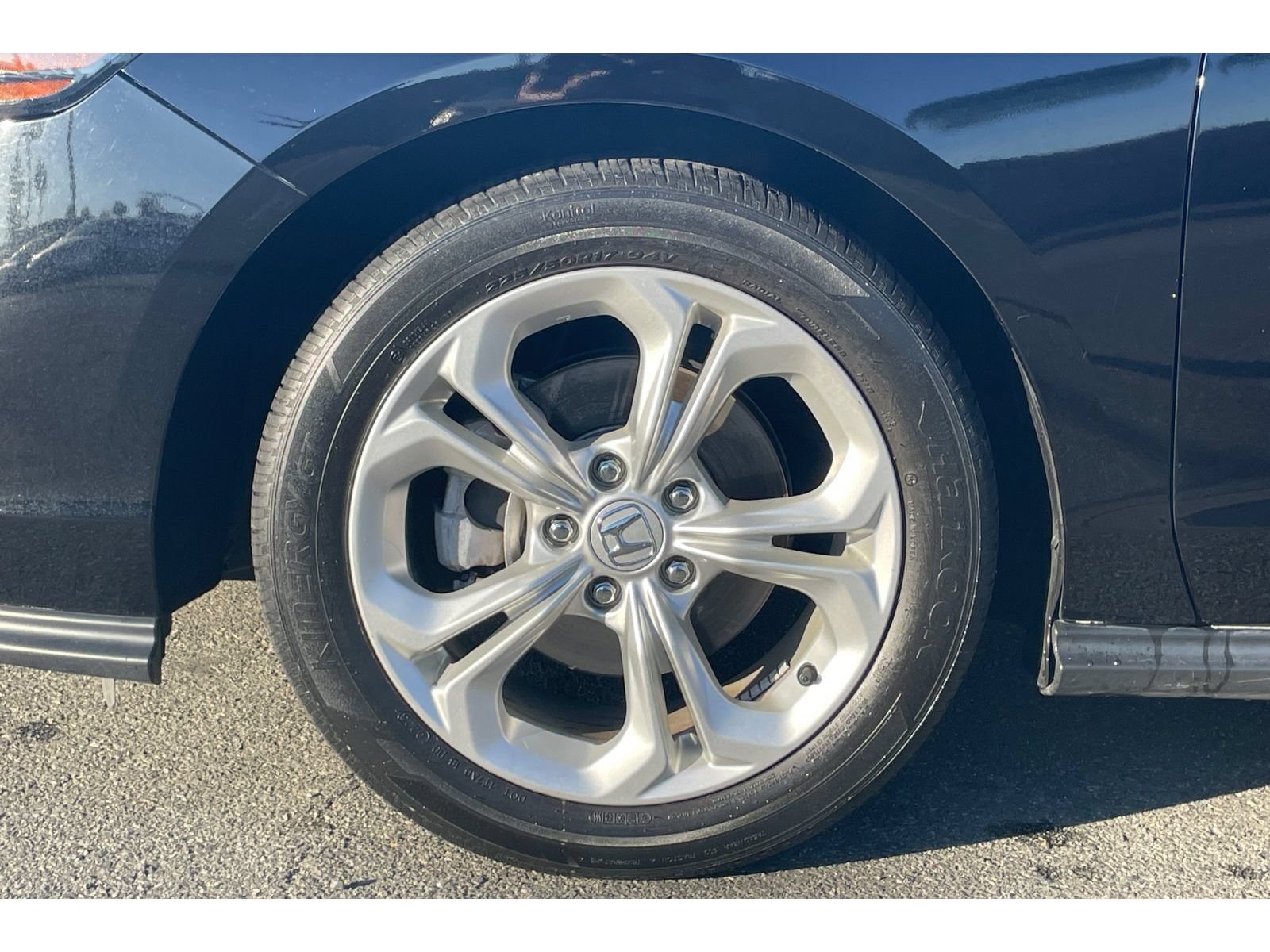 Used 2023 Honda Accord LX image 9