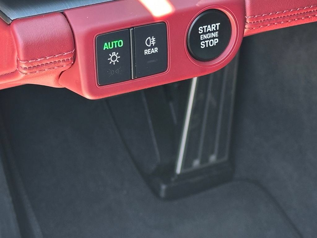 Used 2024 Porsche Panamera 4 AWD/4WD image 19