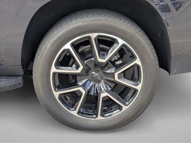 Used 2022 Chevrolet Suburban RST w/ Luxury Package image 20