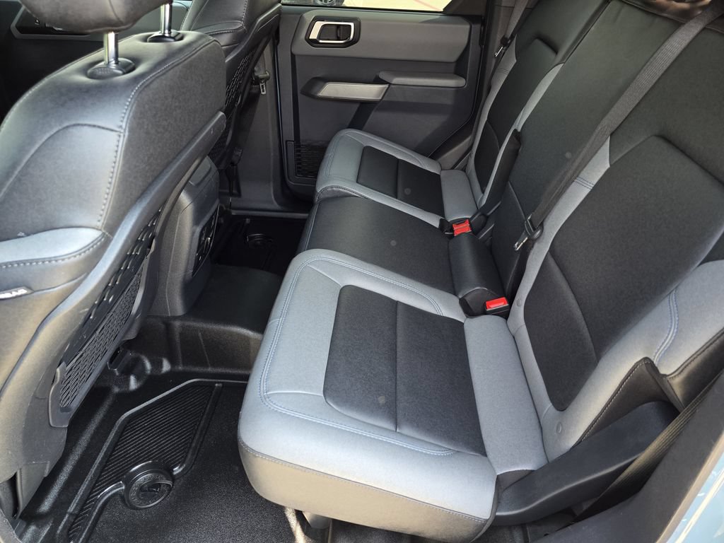 Used 2023 Ford Bronco Black Diamond AWD/4WD image 18