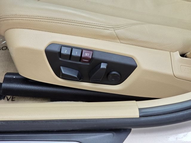 Used 2015 BMW 328i xDrive Sedan AWD/4WD image 11