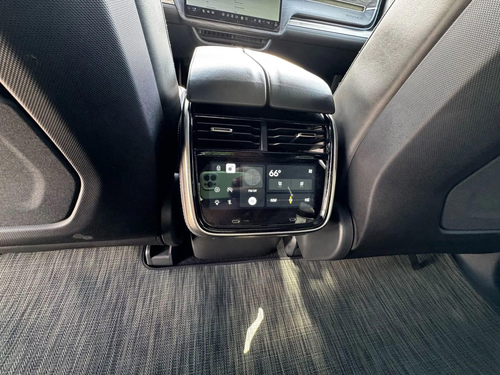 Used 2023 Rivian R1T Adventure image 24