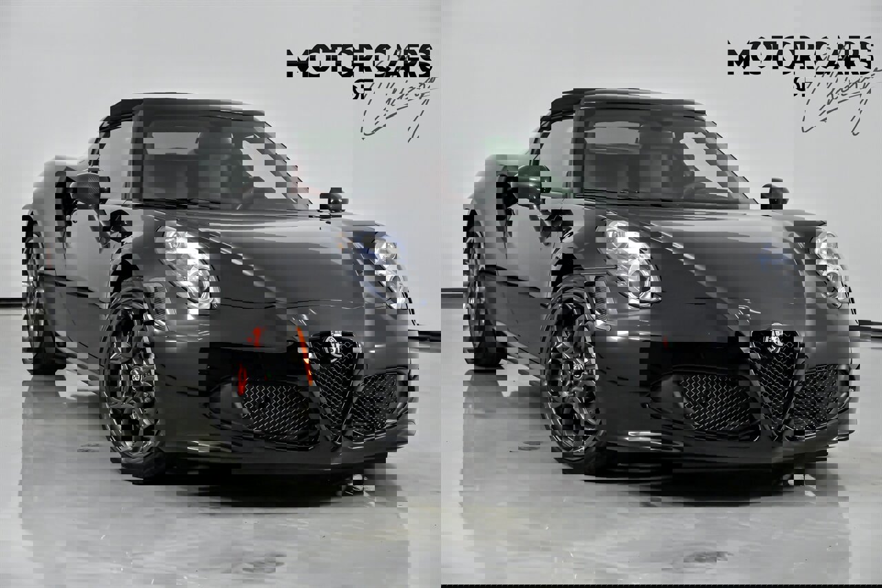 Used 2020 Alfa Romeo 4C Spider image 1