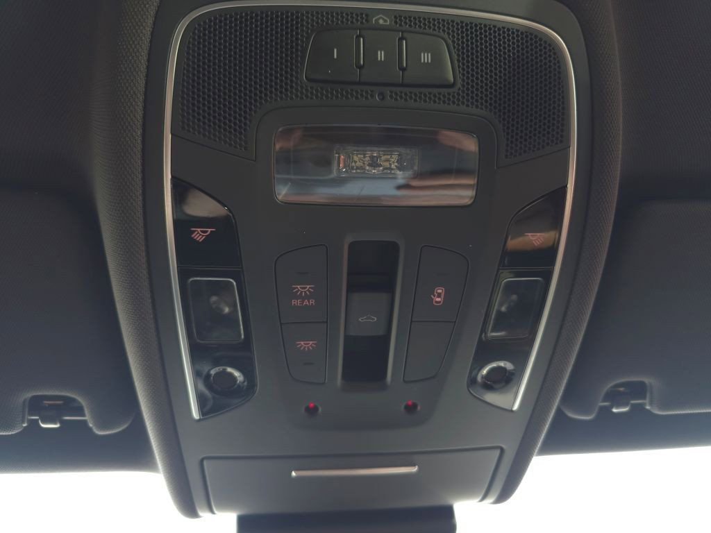 Used 2016 Audi A7 3.0T Prestige w/ Comfort Seating Package image 31